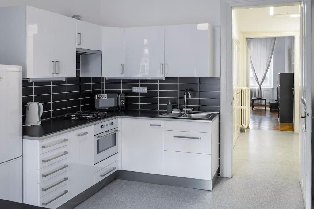 Prince Matyas Apartment Praha Exteriér fotografie