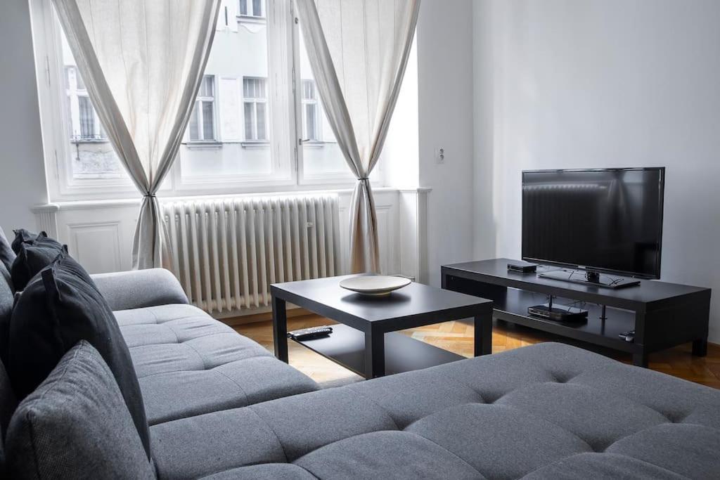 Prince Matyas Apartment Praha Exteriér fotografie
